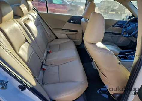 2015 Honda Accord Lx z USA, uszkodzony, nr VIN 1HGCR2F30FA195599